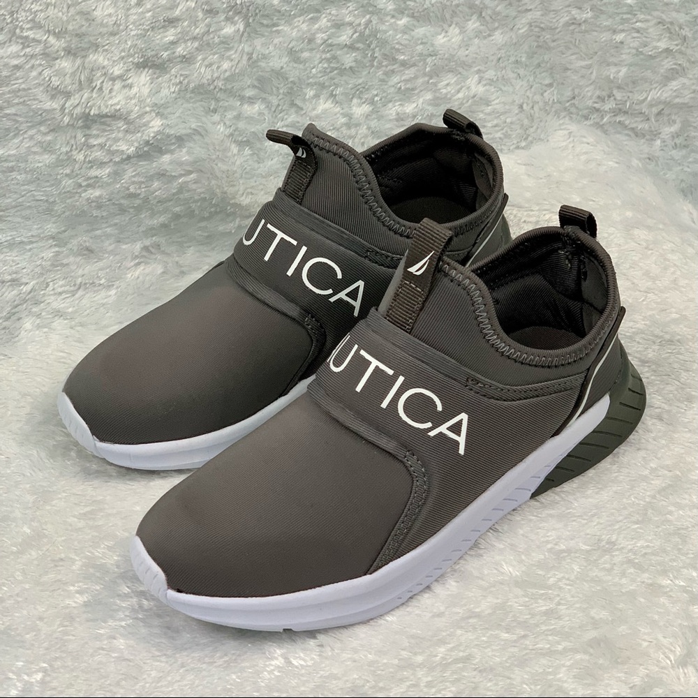 Boys Nautica Sneaker/Tennis Shoes NWOT